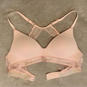 NWOT 32A Victoria’s Secret Lace Racerback Bra Nude-Pink